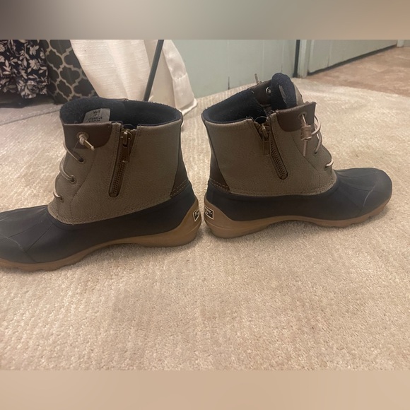 Sperry’s duck boots - Picture 2 of 4